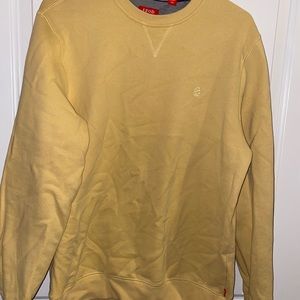 Men’s Izod sweatshirt